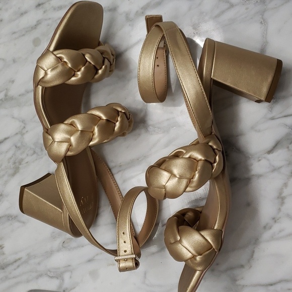 Crown & Ivy Size 7 Platino Blakely Block Heel Women's Sandal - Picture 3 of 9